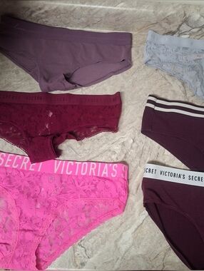 Womens Victoria Secrets Panties Lot, Large